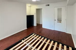 4643 Wild Indigo St, Houston, TX 77027 - Photo 9