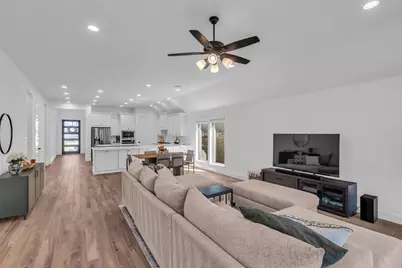 828 Coleto Run, Conroe, TX 77304 - Photo 17