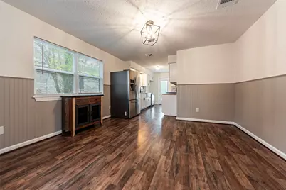 713 S 7th Street, La Porte, TX 77571 - Photo 11