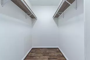 713 S 7th St, La Porte, TX 77571 - Photo 23