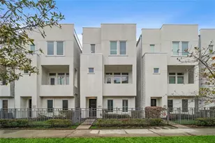 128 Pierce St, Houston, TX 77002 - Photo 1