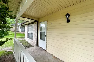 707 Ruth Ct, Navasota, TX 77868 - Photo 11