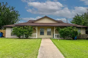 707 Ruth Ct, Navasota, TX 77868 - Photo 1
