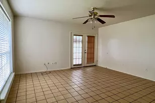 707 Ruth Ct, Navasota, TX 77868 - Photo 5