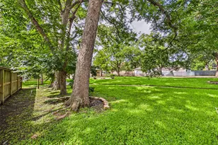 1922 Abilene, League City, TX 77573 - Photo 15
