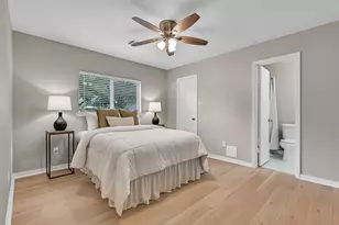 502 Dawn Dr, League City, TX 77573 - Photo 11