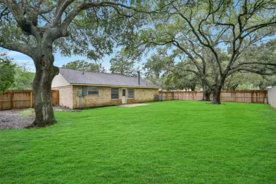 502 Dawn Drive, League City, TX 77573 - Photo 17