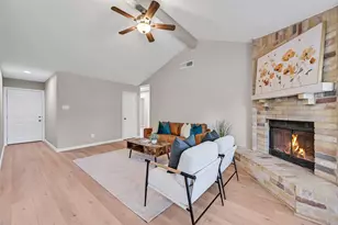 502 Dawn Dr, League City, TX 77573 - Photo 3