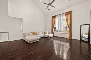 417 Meadow St, Houston, TX 77020 - Photo 1