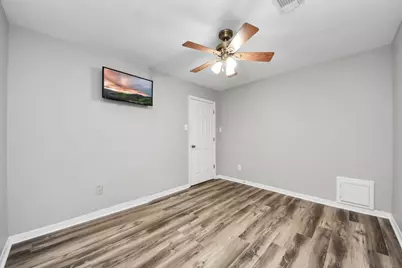 2804 Shady Creek Drive, Pearland, TX 77581 - Photo 29