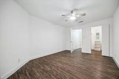9700 Leawood Boulevard #1214, Houston, TX 77099 - Photo 17