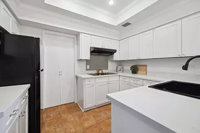 368 Litchfield Lane, Houston, TX 77024 - Photo 7