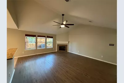58 Shimmer Pond Pl, Conroe, TX 77385 - Photo 5