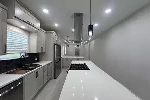 817 Center St, Richmond, TX 77469 - Photo 17