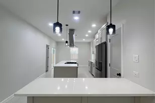 817 Center St, Richmond, TX 77469 - Photo 7