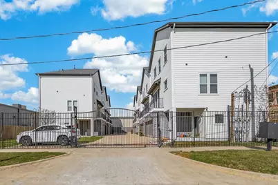 2010 Saint Charles Street, Houston, TX 77003 - Photo 43