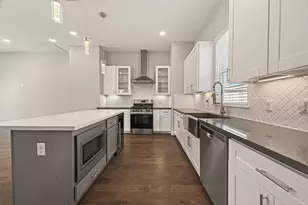 2010 St Charles St, Houston, TX 77003 - Photo 13