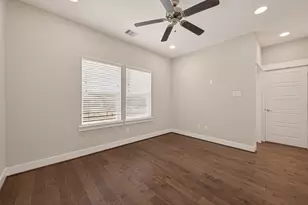 2010 St Charles St, Houston, TX 77003 - Photo 29