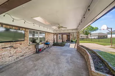 1223 Green Briar Drive, Huntsville, TX 77340 - Photo 29