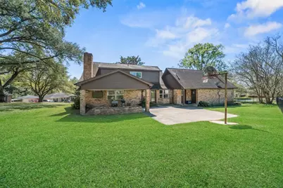 1223 Green Briar Drive, Huntsville, TX 77340 - Photo 31