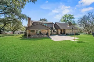 1223 Greenbriar Dr, Huntsville, TX 77340 - Photo 31