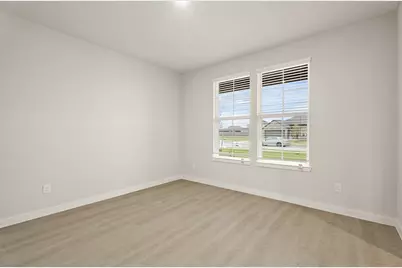 668 Woodhaven Lakes Drive, La Marque, TX 77568 - Photo 11