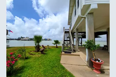 1122 Makatea Street, Tiki Island, TX 77554 - Photo 33