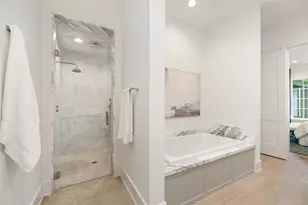 822 W 31st St, Houston, TX 77018 - Photo 29