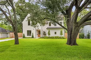 822 W 31st St, Houston, TX 77018 - Photo 3