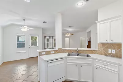 17919 Magenta Springs Drive, Humble, TX 77346 - Photo 15