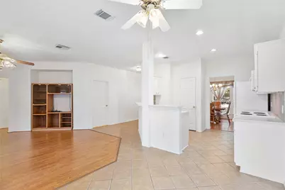 17919 Magenta Springs Drive, Humble, TX 77346 - Photo 5