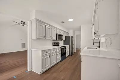 16303 Townes Road, Friendswood, TX 77546 - Photo 13