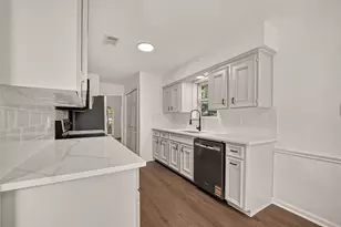 16303 Townes Rd, Friendswood, TX 77546 - Photo 15