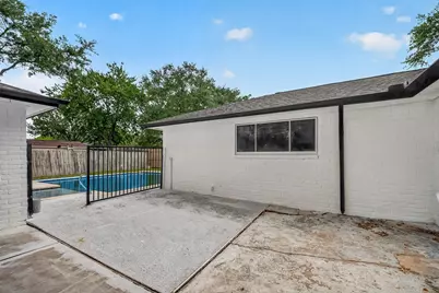 16303 Townes Road, Friendswood, TX 77546 - Photo 33