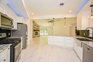 7423 Maczali Dr, Houston, TX 77489 - Photo 9