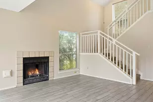 16623 Red Gully Dr, Sugar Land, TX 77498 - Photo 9