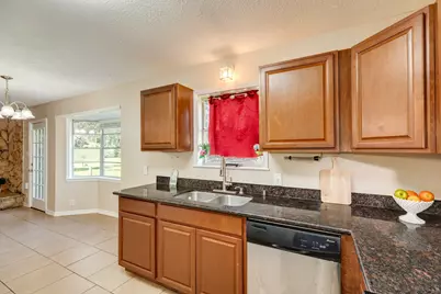 114 Singleton Street, Jones Creek, TX 77541 - Photo 11