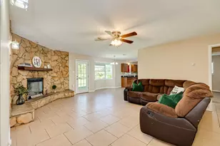 114 Singleton St, Jones Creek, TX 77541 - Photo 7