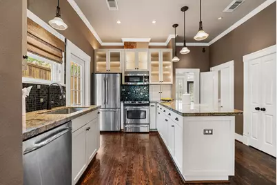 1421 Columbia Street, Houston, TX 77008 - Photo 5