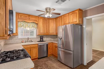 536 Wallisville Road, Liberty, TX 77575 - Photo 15