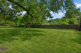 217 N Holly Ave, Cleveland, TX 77327 - Photo 25