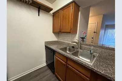 2120 El Paseo Street #2406, Houston, TX 77054 - Photo 11