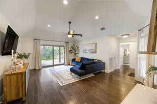 7727 Heathrow Ln, Spring, TX 77379 - Photo 7