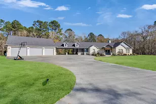 437 Westridge Pk, Livingston, TX 77351 - Photo 1