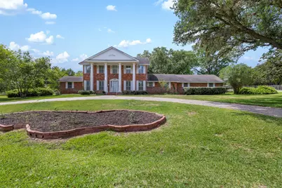 301 Cedar Circle, Brenham, TX 77833 - Photo 3