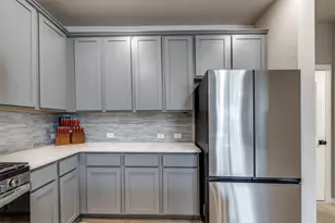 8033 Scanlan Trl, Missouri City, TX 77459 - Photo 9