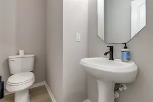 8033 Scanlan Trl, Missouri City, TX 77459 - Photo 13