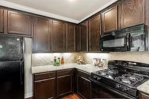 64 Woodland Hills Dr, Conroe, TX 77303 - Photo 5