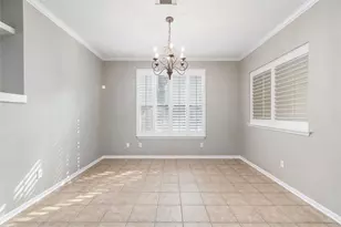 81 N Apple Springs Cir, The Woodlands, TX 77382 - Photo 11