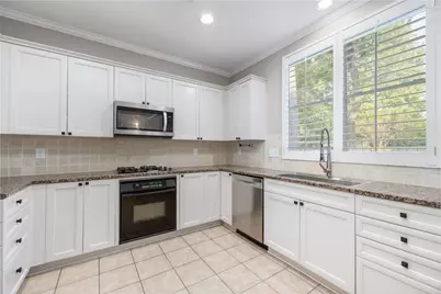 81 N Apple Springs Circle, The Woodlands, TX 77382 - Photo 19